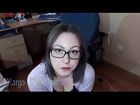 ❤️ Noia sexy amb ulleres xucla un consolador profundament davant la càmera ❤❌ Porno casolà al ca.cutebento.top ❌